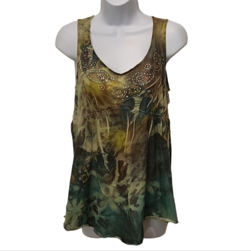 Crystal Embellished Paisley Raw Hem Tank Top